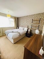Glendale Close Homely House in Nottingham
