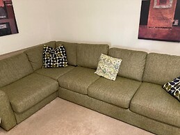 Glendale Close Homely House in Nottingham