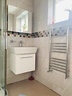 Glendale Close Homely House in Nottingham