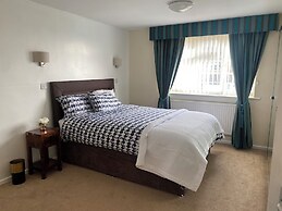Glendale Close Homely House in Nottingham