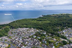 Sea Charm - Cosy Bungalow Near Beach and Village