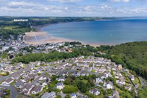 Sea Charm - Cosy Bungalow Near Beach and Village