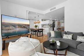 El Higueron Townhouse With Private Pool by Costarentals - Ref 252