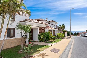 El Higueron Townhouse With Private Pool by Costarentals - Ref 252