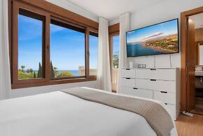 El Higueron Townhouse With Private Pool by Costarentals - Ref 252