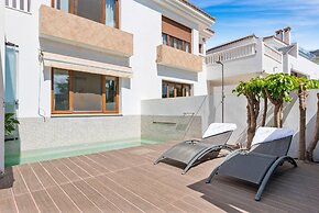 El Higueron Townhouse With Private Pool by Costarentals - Ref 252