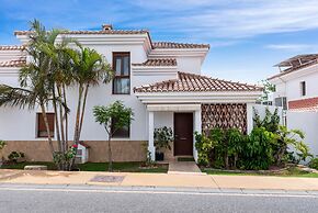 El Higueron Townhouse With Private Pool by Costarentals - Ref 252