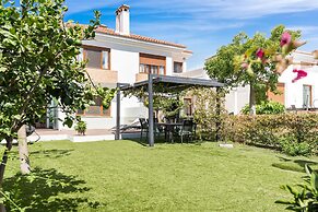 El Higueron Townhouse With Private Pool by Costarentals - Ref 252