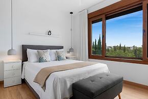 El Higueron Townhouse With Private Pool by Costarentals - Ref 252