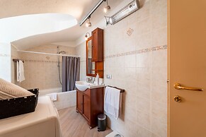 Tremezzina Charming Apartment