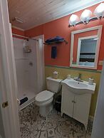 Riverboat Inn and Suites