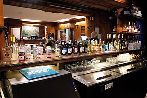 Riverboat Inn and Suites