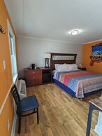 Riverboat Inn and Suites