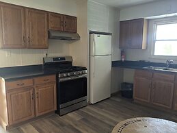 Riverboat Inn and Suites