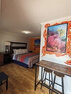 Riverboat Inn and Suites