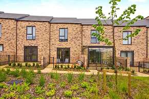 Apricot House- Cozy 2 Bedroom House in Birmingham