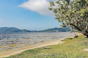 SDR Aptos de frente para Lagoa Conceição