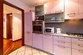 Mulberry Apartment by Wonderful Italy