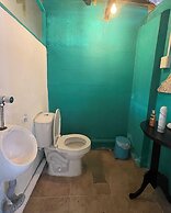 Hostal La Bodeguita Del  Mundo Laureles