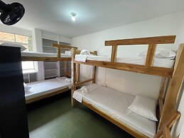 Hostal La Bodeguita Del  Mundo Laureles