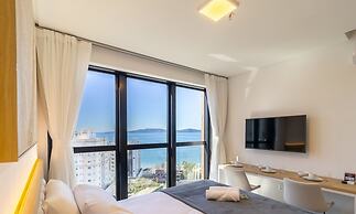 MHFA Studios em Prédio Luxuoso Vista Mar