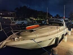 ALL EXCLUSIVE YACHT