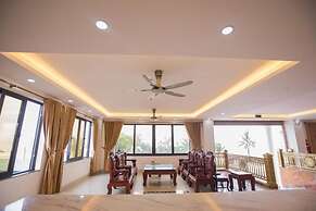 Tu Phuong Hotel TH by Bay Luxury