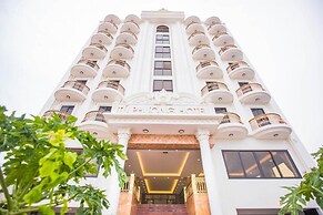 Tu Phuong Hotel TH by Bay Luxury