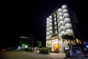 Tu Phuong Hotel TH by Bay Luxury