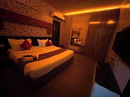 Goroomgo Hotel Park View Delhi