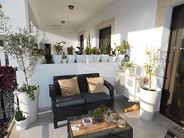 Paramount Gardens Resorts C202