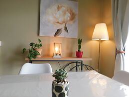 Paramount Gardens Resorts C202