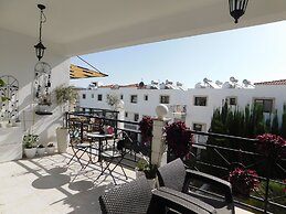 Paramount Gardens Resorts C202