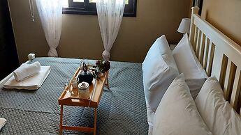 Paramount Gardens Resorts C202