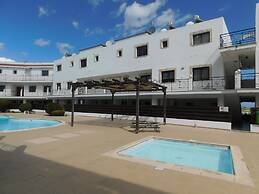 Paramount Gardens Resorts C202