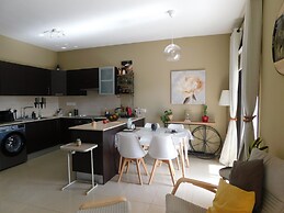 Paramount Gardens Resorts C202