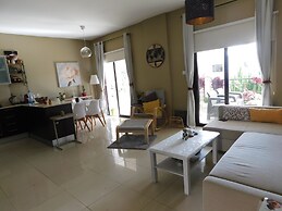 Paramount Gardens Resorts C202