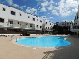 Paramount Gardens Resorts C202