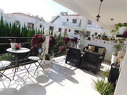 Paramount Gardens Resorts C202