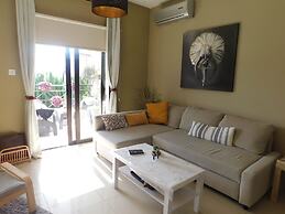 Paramount Gardens Resorts C202