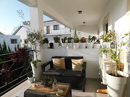 Paramount Gardens Resorts C202