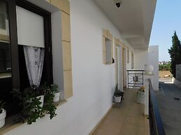 Paramount Gardens Resorts C202