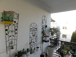 Paramount Gardens Resorts C202