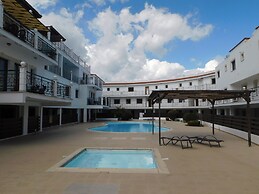 Paramount Gardens Resorts C202