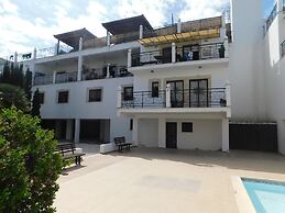 Paramount Gardens Resorts C202