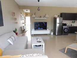 Paramount Gardens Resorts C202