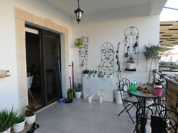 Paramount Gardens Resorts C202