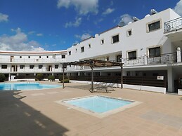 Paramount Gardens Resorts C202