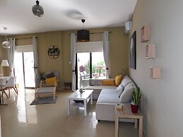 Paramount Gardens Resorts C202