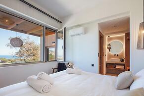 KaYa SeaView Residence